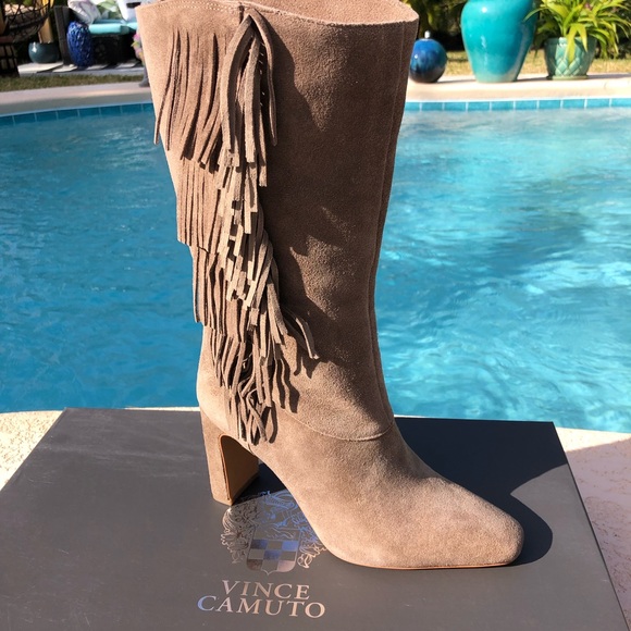 BNIB Vince Camuto Sterla Fringe Boot - Picture 3 of 13
